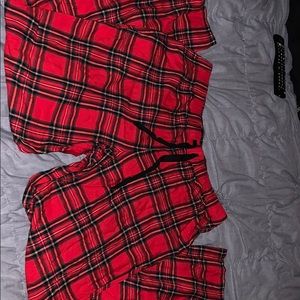 Plaid VS pjs